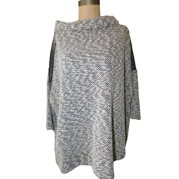 Chico's Tops - Chico's Size M Medium (1) Tweedy Draping Sleeve Knit Tunic Style Top